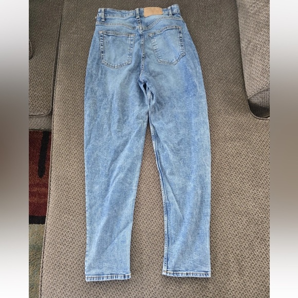 H&M Slouchy Jeans Womens Sz 6 Skinny  28x32 Light Washed Blue Mid Rise Curvy - Picture 9 of 9